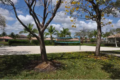 19496 S Whitewater Avenue, Weston, FL 33332 - Photo 29