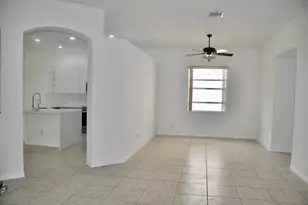 19496 S Whitewater Ave, Weston, FL 33332 - Photo 5