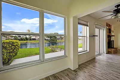 3570 Woods Walk Boulevard, Lake Worth, FL 33467 - Photo 13