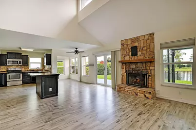 3570 Woods Walk Boulevard, Lake Worth, FL 33467 - Photo 17