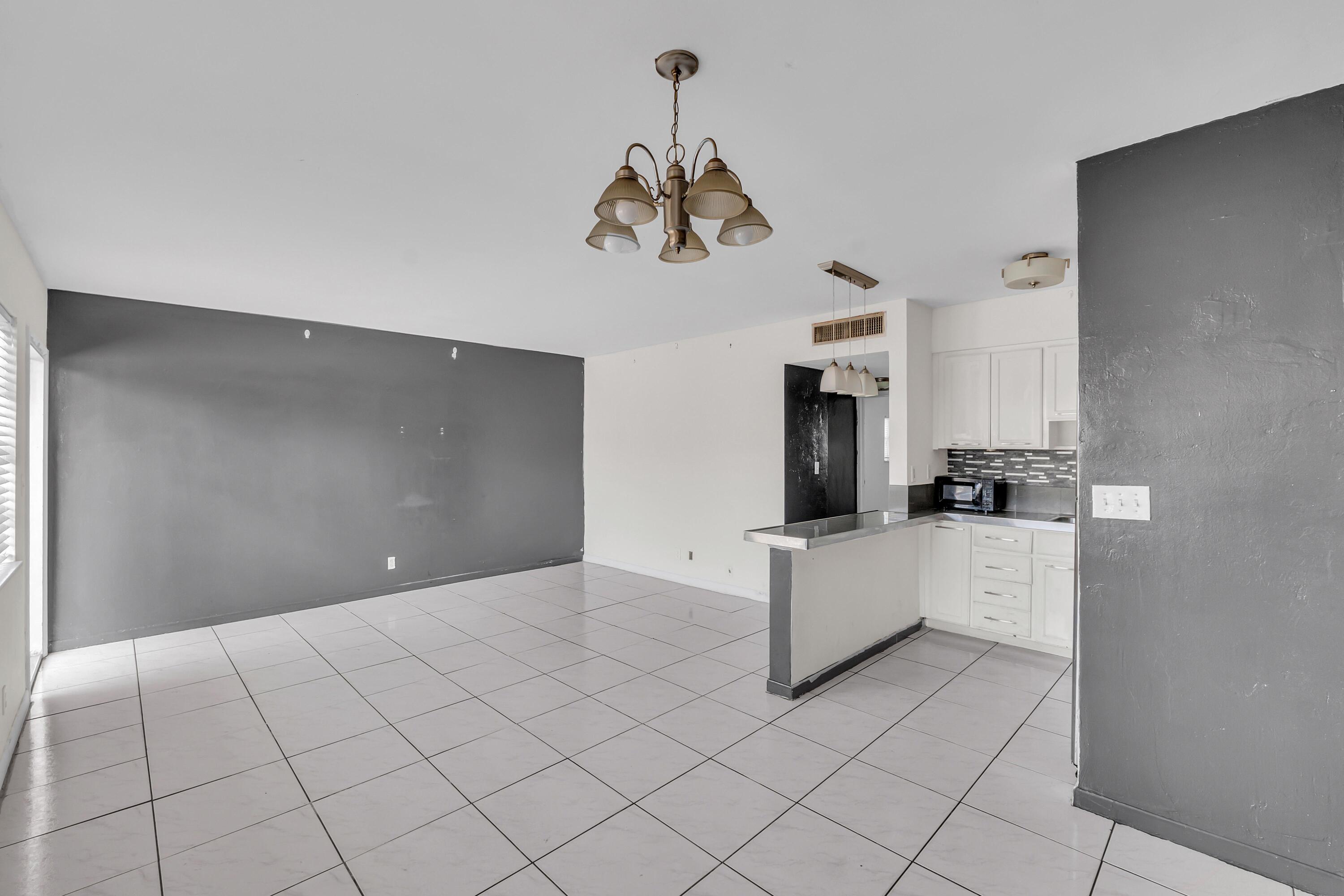 4050 NE 12th Terrace #38 - 4050 NE 12th Terrace #38, Oakland Park, FL 33334 Luxury Property | Jose Angel Pina