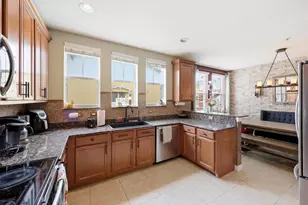 750 Millbrae Ct, West Palm Beach, FL 33401 - Photo 11