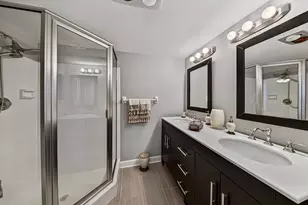 4800 Bayview Dr, Fort Lauderdale, FL 33308 - Photo 23