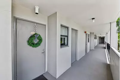 4800 Bayview Drive #402, Fort Lauderdale, FL 33308 - Photo 21