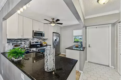 4800 Bayview Drive #402, Fort Lauderdale, FL 33308 - Photo 17
