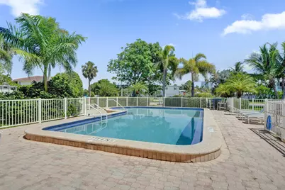 2734 NE 27th Court #17, Lighthouse Point, FL 33064 - Photo 43