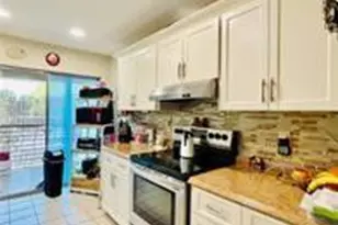 2800 Riverside Dr, Coral Springs, FL 33065 - Photo 3