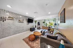 2326 Harding St, Hollywood, FL 33020 - Photo 9