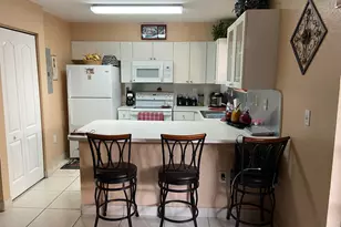 8752 NW 107 Terrace, Hialeah Gardens, FL 33018 - Photo 5