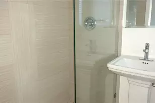 1354 Bayview Dr, Fort Lauderdale, FL 33304 - Photo 9