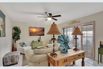 99 Lake Arbor Drive, Palm Springs, FL 33461 - Photo 7