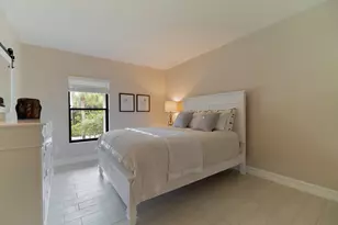11355 Pond View Dr, Wellington, FL 33414 - Photo 17