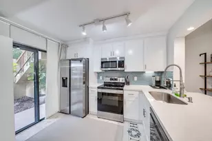3939 NE 5th Ave, Boca Raton, FL 33431 - Photo 3
