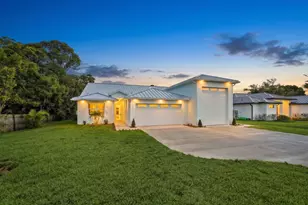 516 SE Alamanda Way, Stuart, FL 34996 - Photo 1