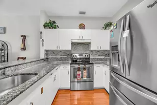 533 NW Portofino Ln, Port Saint Lucie, FL 34986 - Photo 11