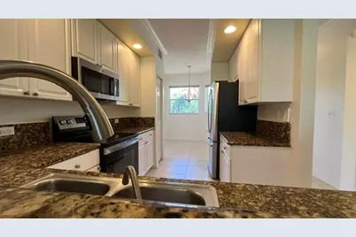 26 Royal Palm Way #302, Boca Raton, FL 33432 - Photo 9