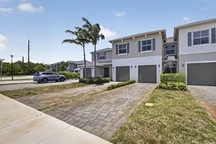 160 Bandol St, Riviera Beach, FL 33404 - Photo 3
