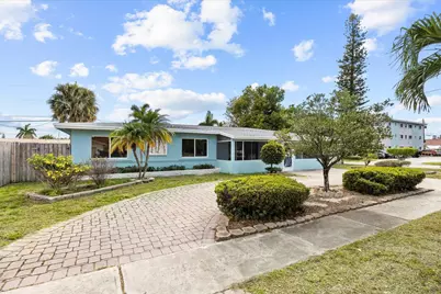 800 SE 13th Court, Deerfield Beach, FL 33441 - Photo 7