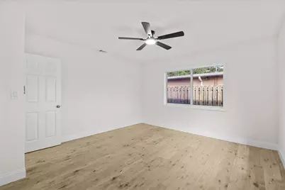 800 SE 13th Court, Deerfield Beach, FL 33441 - Photo 23
