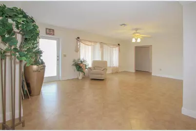 98 Seminole Lane, Boca Raton, FL 33487 - Photo 9