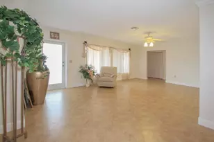 98 Seminole Ln, Boca Raton, FL 33487 - Photo 9