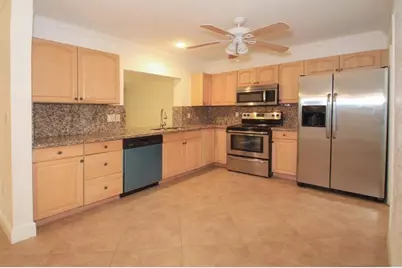 98 Seminole Lane, Boca Raton, FL 33487 - Photo 5