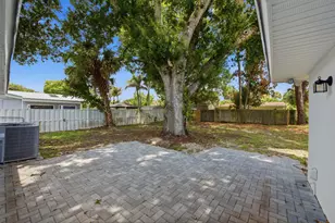 1124 Club Dr, Fort Pierce, FL 34982 - Photo 33