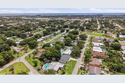 1124 Club Drive, Fort Pierce, FL 34982 - Photo 45