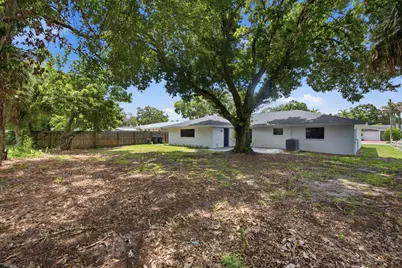 1124 Club Drive, Fort Pierce, FL 34982 - Photo 35