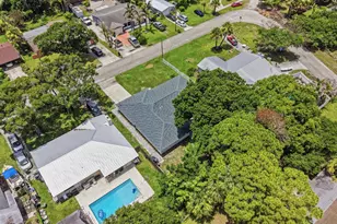 1124 Club Dr, Fort Pierce, FL 34982 - Photo 43