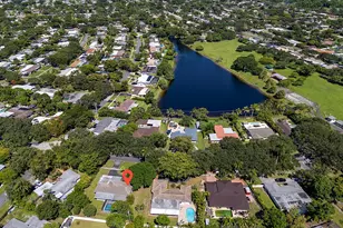 521 SW 59th Ave, Plantation, FL 33317 - Photo 5
