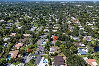 521 SW 59th Avenue, Plantation, FL 33317 - Photo 3