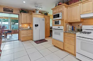 521 SW 59th Ave, Plantation, FL 33317 - Photo 31
