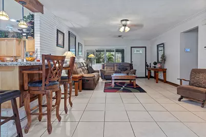 521 SW 59th Avenue, Plantation, FL 33317 - Photo 17
