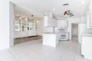 8270 Eleuthera Ln, Wellington, FL 33414 - Photo 9