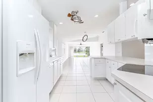8270 Eleuthera Ln, Wellington, FL 33414 - Photo 5