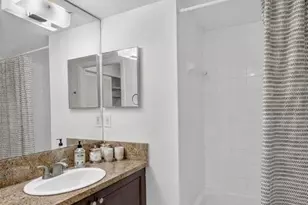 1733 Village Blvd, West Palm Beach, FL 33409 - Photo 17