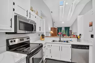 907 Harbour Pointe Way, Greenacres, FL 33413 - Photo 9
