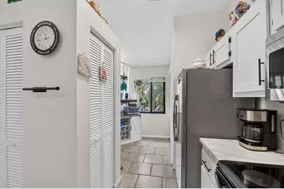 907 Harbour Pointe Way, Greenacres, FL 33413 - Photo 7