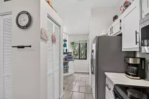 907 Harbour Pointe Way, Greenacres, FL 33413 - Photo 7
