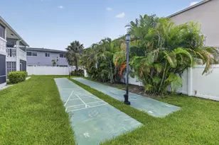 801 Pine Dr, Pompano Beach, FL 33060 - Photo 27