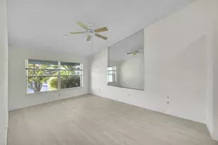 9581 Tavernier Dr, Boca Raton, FL 33496 - Photo 11
