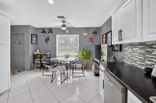 5284 Privet Pl, Delray Beach, FL 33484 - Photo 9