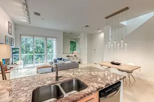 727 NE 4th Ave, Fort Lauderdale, FL 33304 - Photo 11