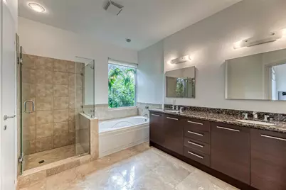 727 NE 4th Avenue, Fort Lauderdale, FL 33304 - Photo 17