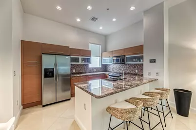 727 NE 4th Avenue, Fort Lauderdale, FL 33304 - Photo 9
