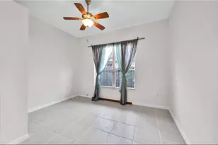 13761 N Garden Cove Circle, Davie, FL 33325 - Photo 7