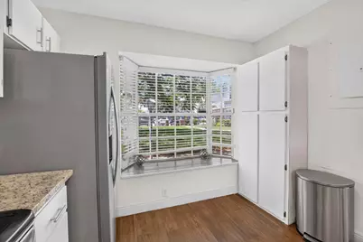 12175 NW 36th Place, Sunrise, FL 33323 - Photo 5
