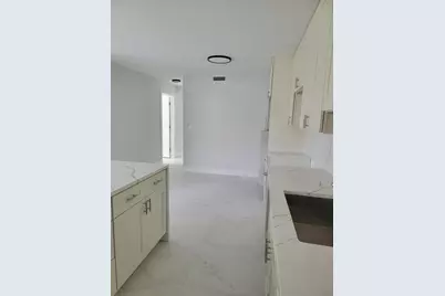 240 SW 7th Street #9, Boca Raton, FL 33432 - Photo 3