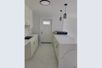 240 SW 7th Street #9, Boca Raton, FL 33432 - Photo 5